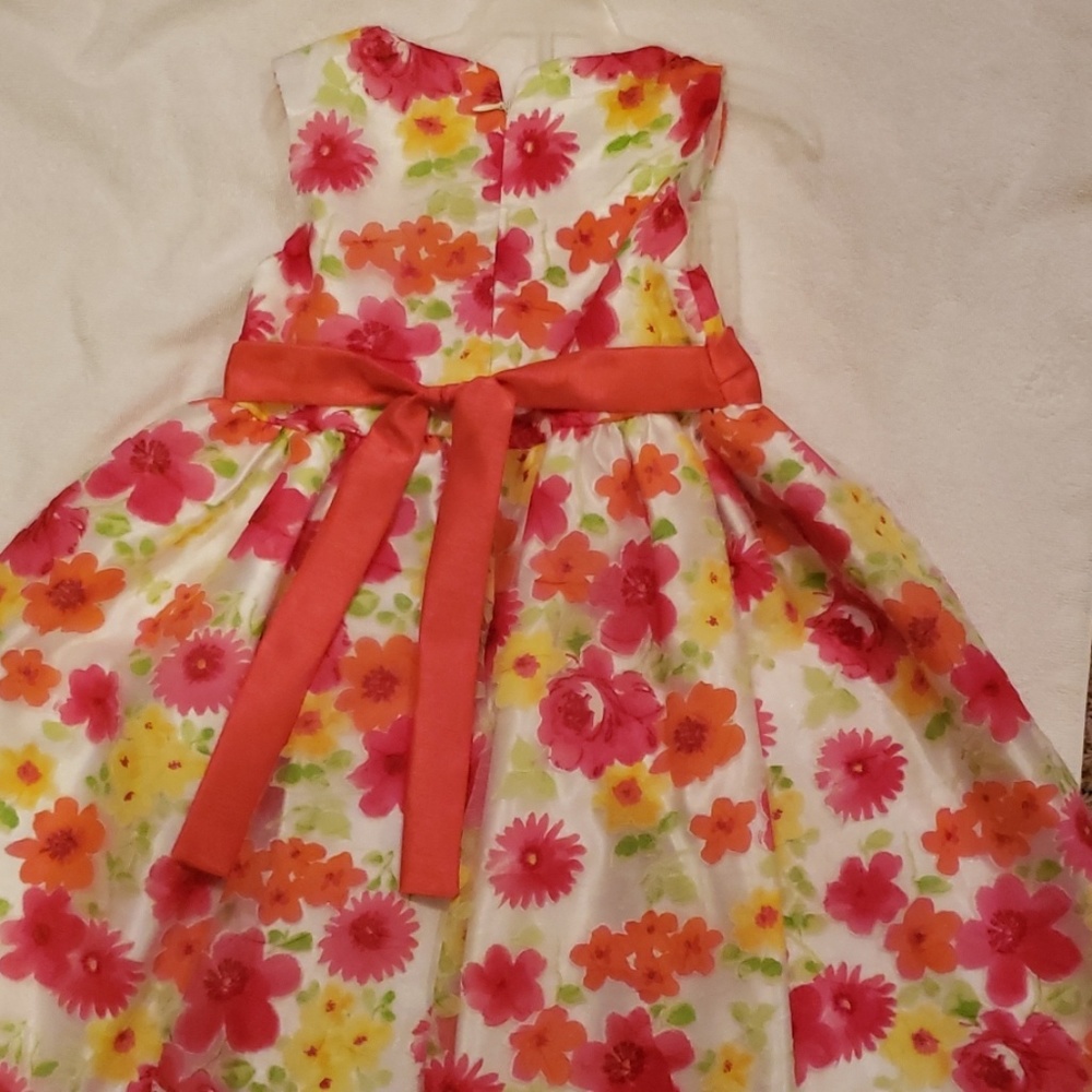 Dress - Picture 2 of 2